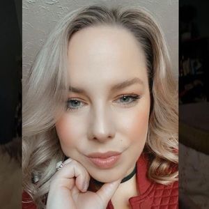 Meet your Posher, Chelsey